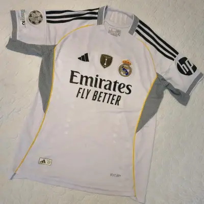 Camiseta Real Madrid Vini Jr. - miniatura 1