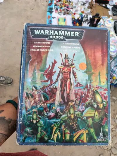 Warhammer 40.000  Fuerza de Combate El - miniatura 1