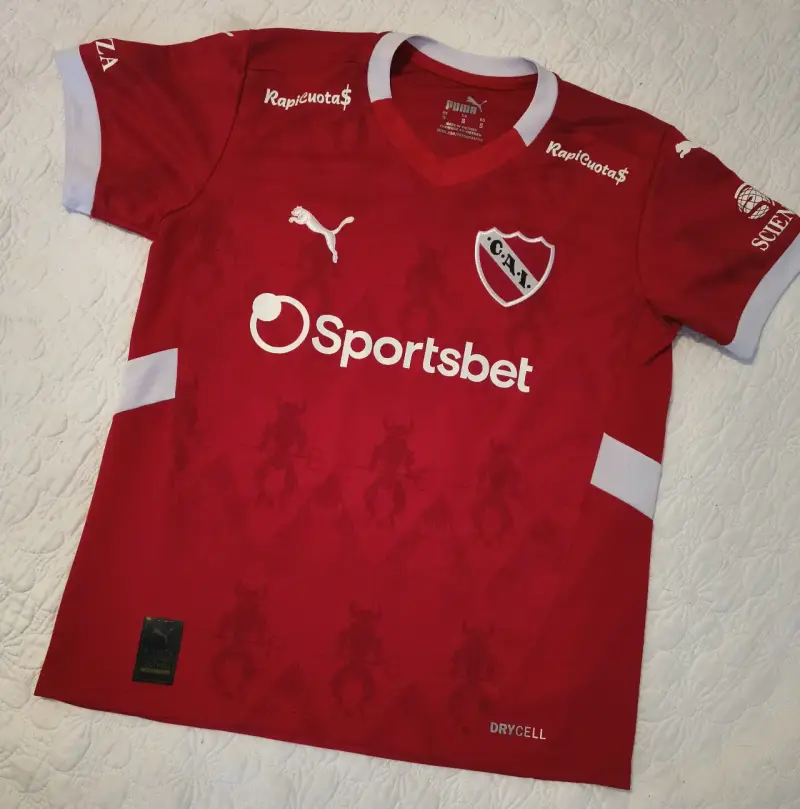 Camiseta de fútbol Independiente roja