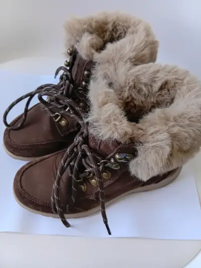 Botas de invierno Hush Puppies con forro de piel - miniatura 3