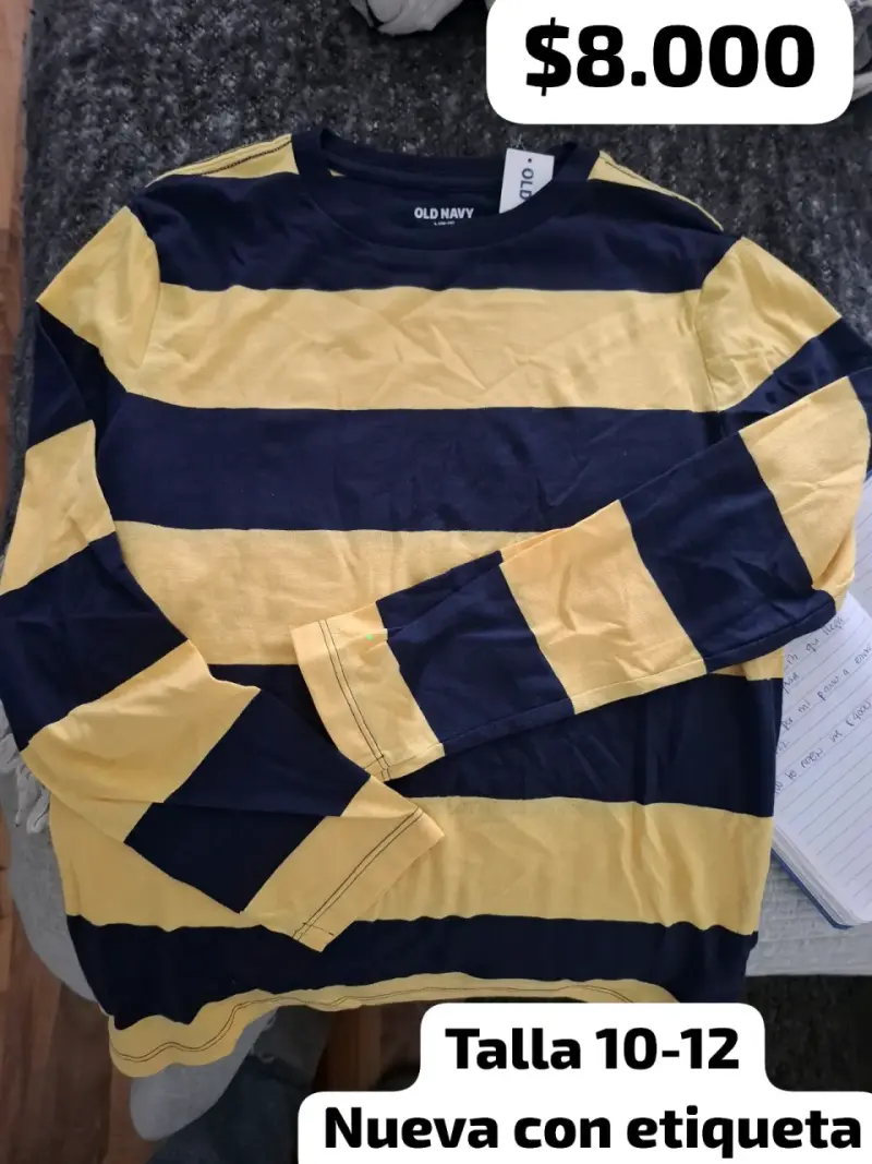 Polera a rayas Old Navy talla 10-12 nueva - 1