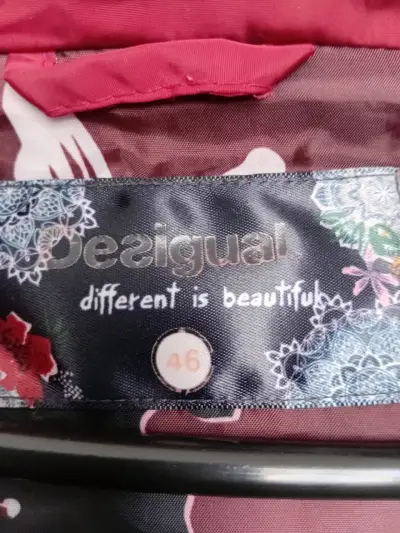 Chaqueta Desigual roja con diseño floral - miniatura 3