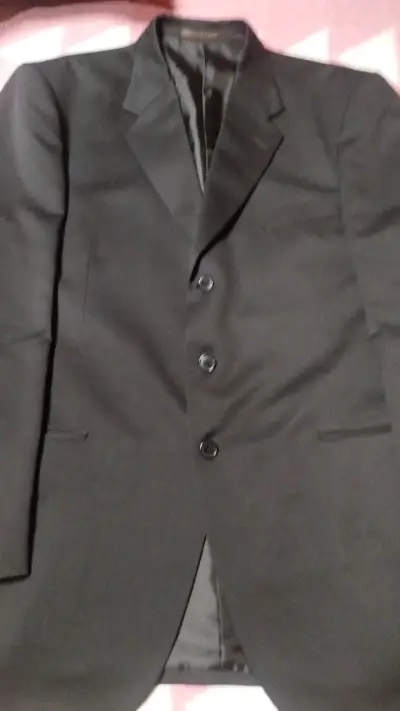 Traje formal negro terminado a mano - miniatura 1