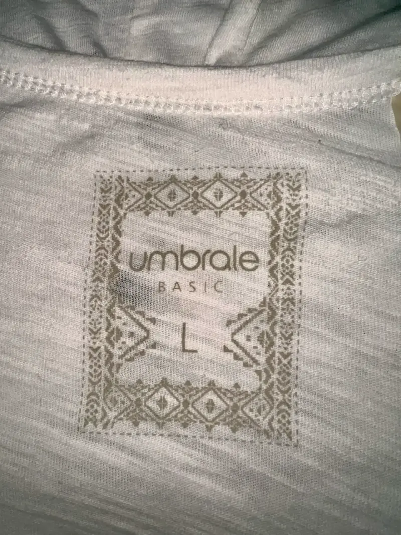 Polera larga Umbrale ajustable  en espalda - 5