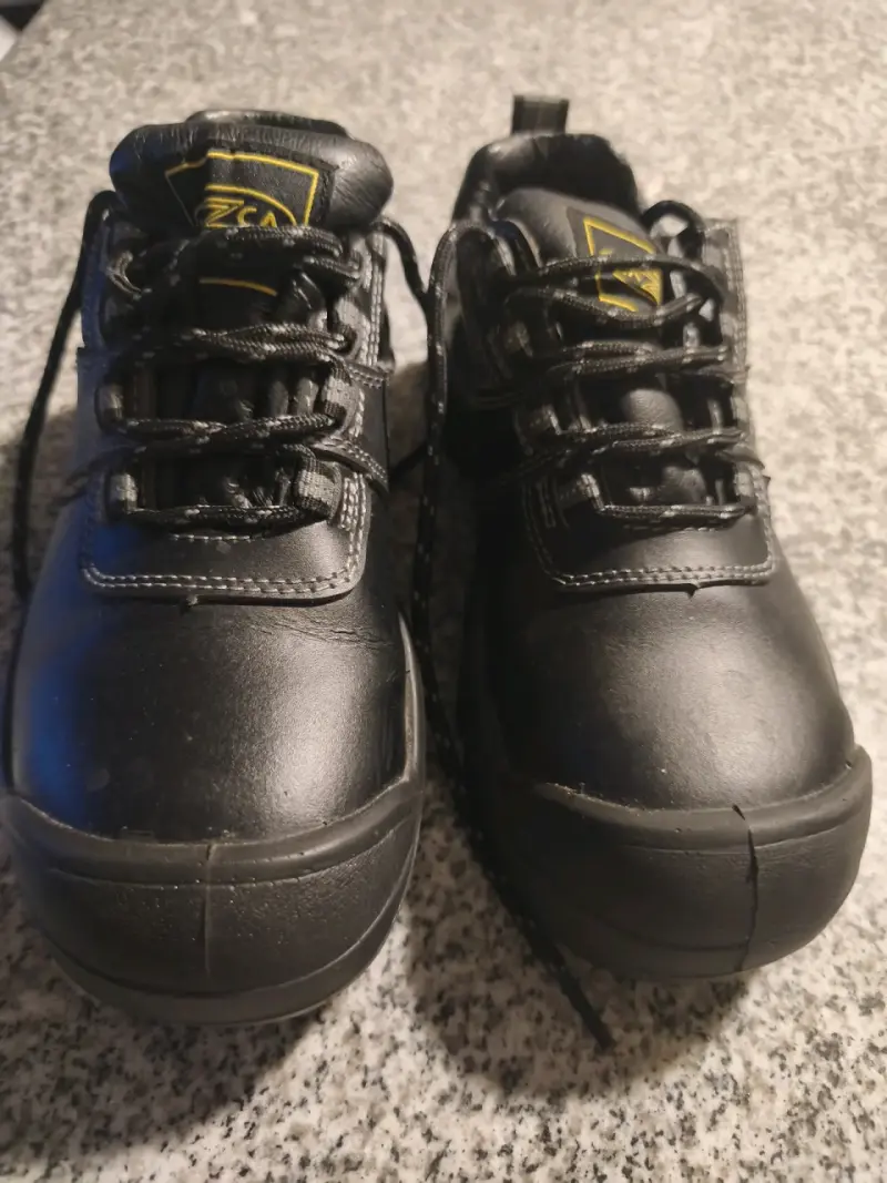 Zapatos de seguridad negros ZCA con punta reforzada - 1