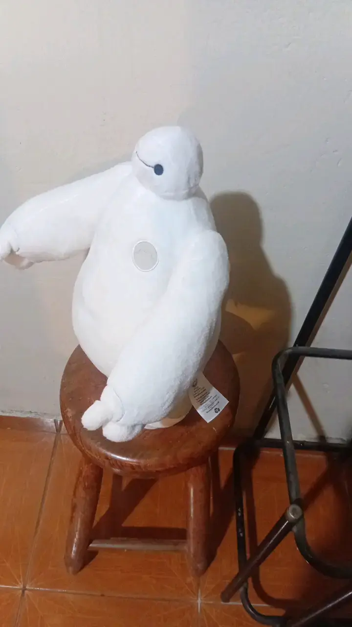 Peluche Baymax de Disney Store original - 2
