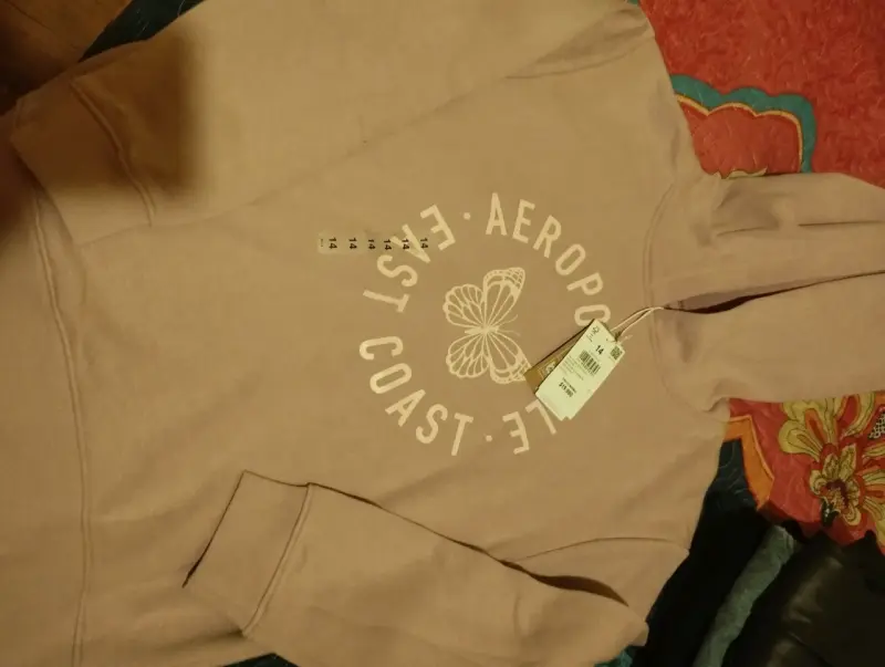 Polerón Aeropostale rosa con capucha - 1