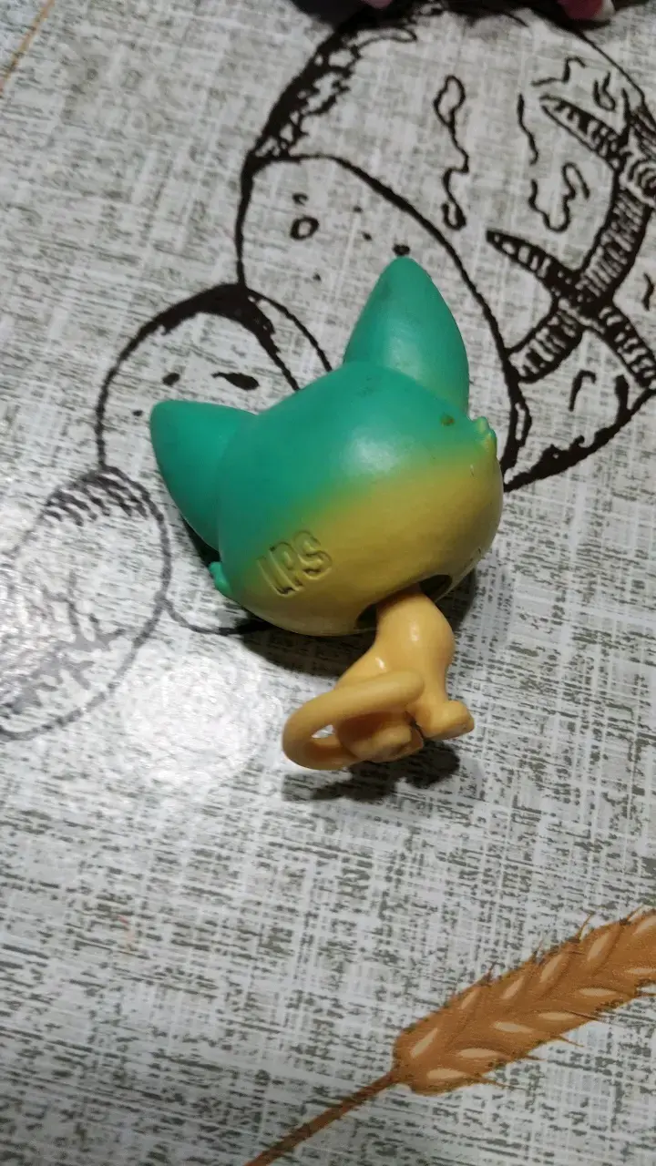 Figura de juguete Littlest Pet Shop gato verde - 3