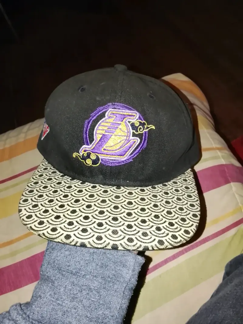 2 gorros originales con detalles 22.000 por los 2 - 1
