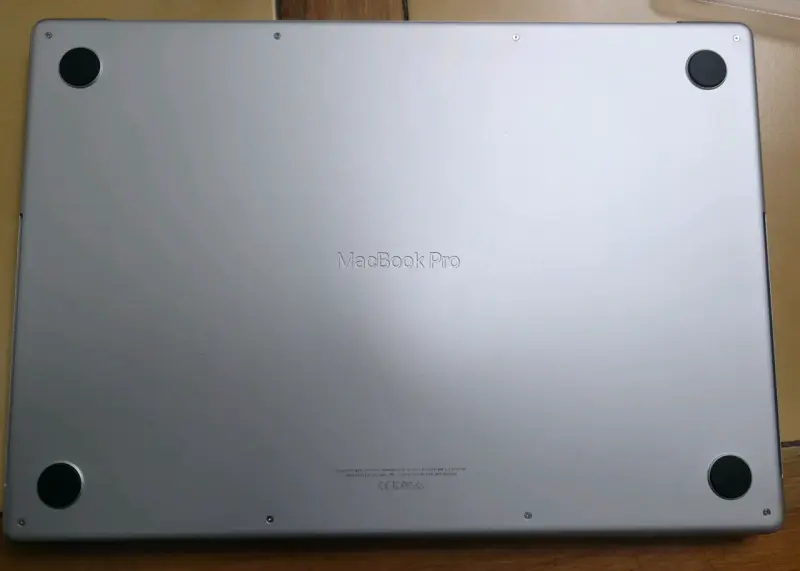 MacBook Pro 16 M1 Pro | 16GB | 512GB + Cargador - 2