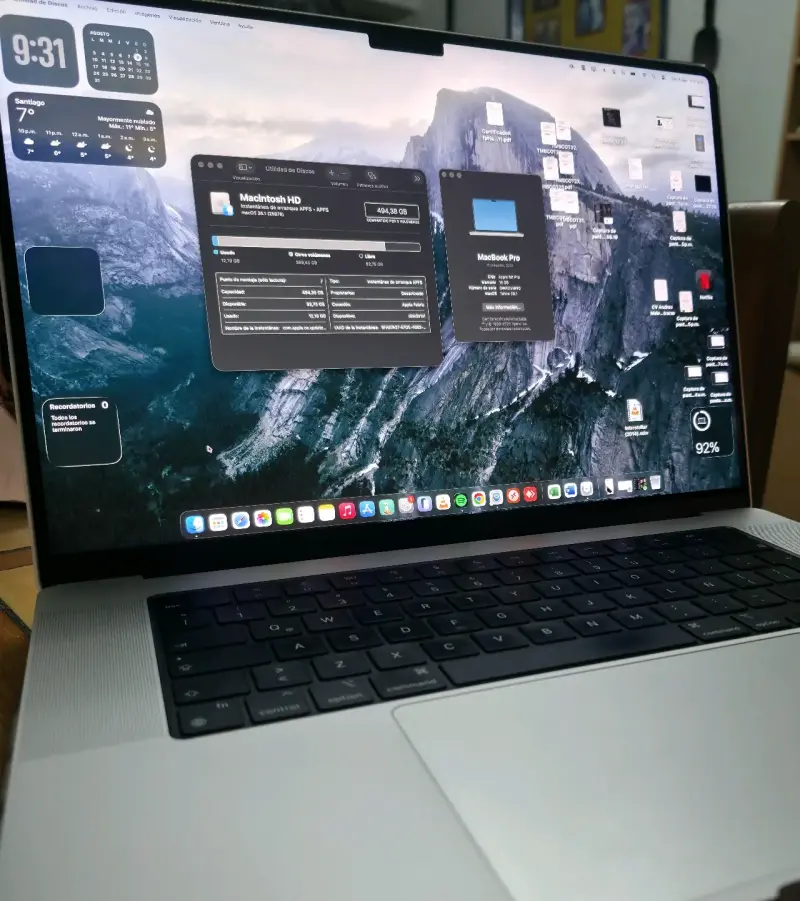 MacBook Pro 16 M1 Pro | 16GB | 512GB + Cargador - 6