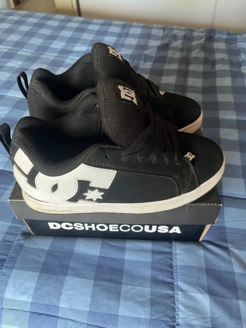Zapatillas DC Court Graffik negras para hombre - 1