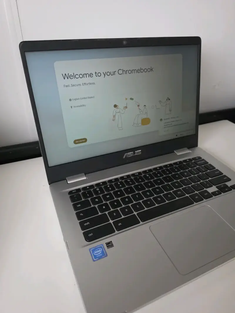 ASUS Chromebook C423NA con Chrome OS - 2