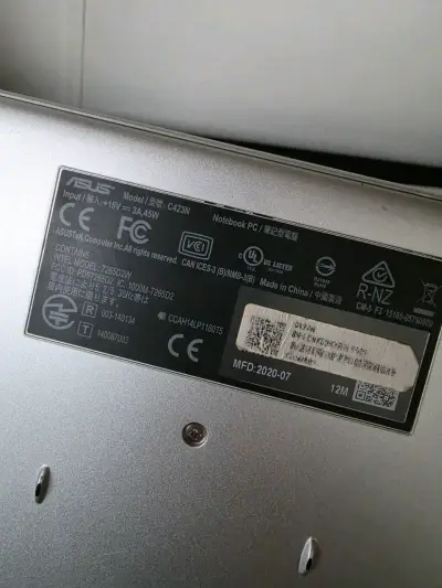 ASUS Chromebook C423NA con Chrome OS - miniatura 4
