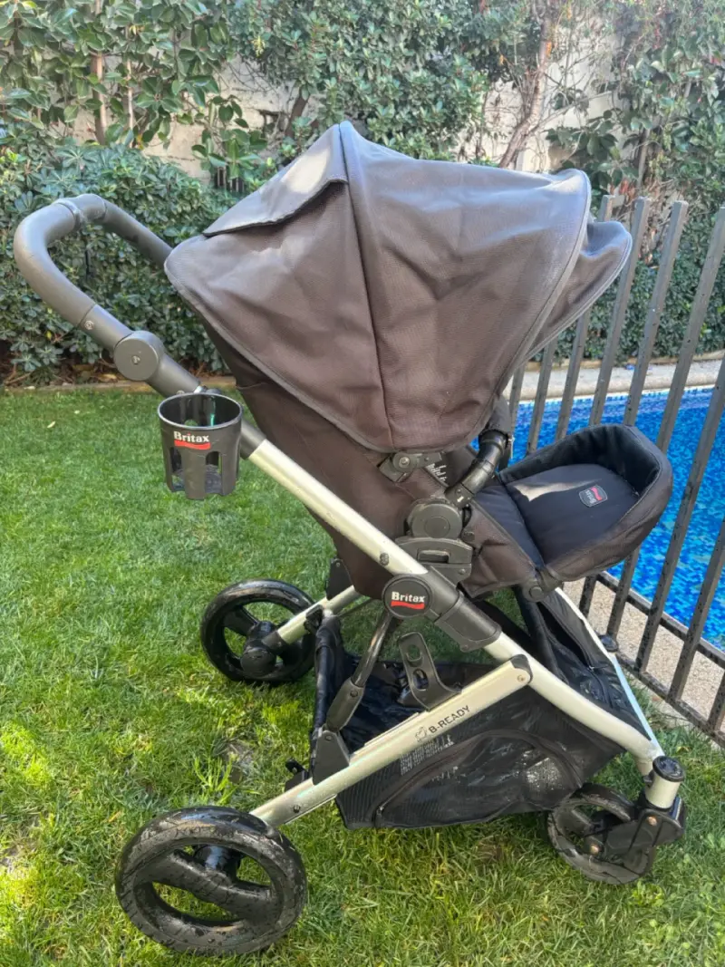 Coche de bebé Britax B-Ready con portavasos - 1