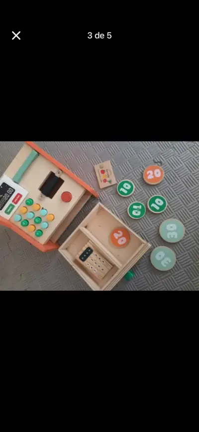 Caja registradora de juguete de madera con accesorios - miniatura 2