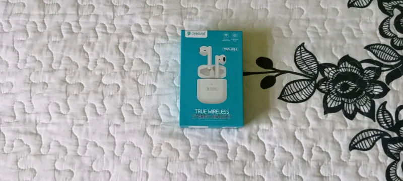 Auriculares inalámbricos Celebrat TWS-W16