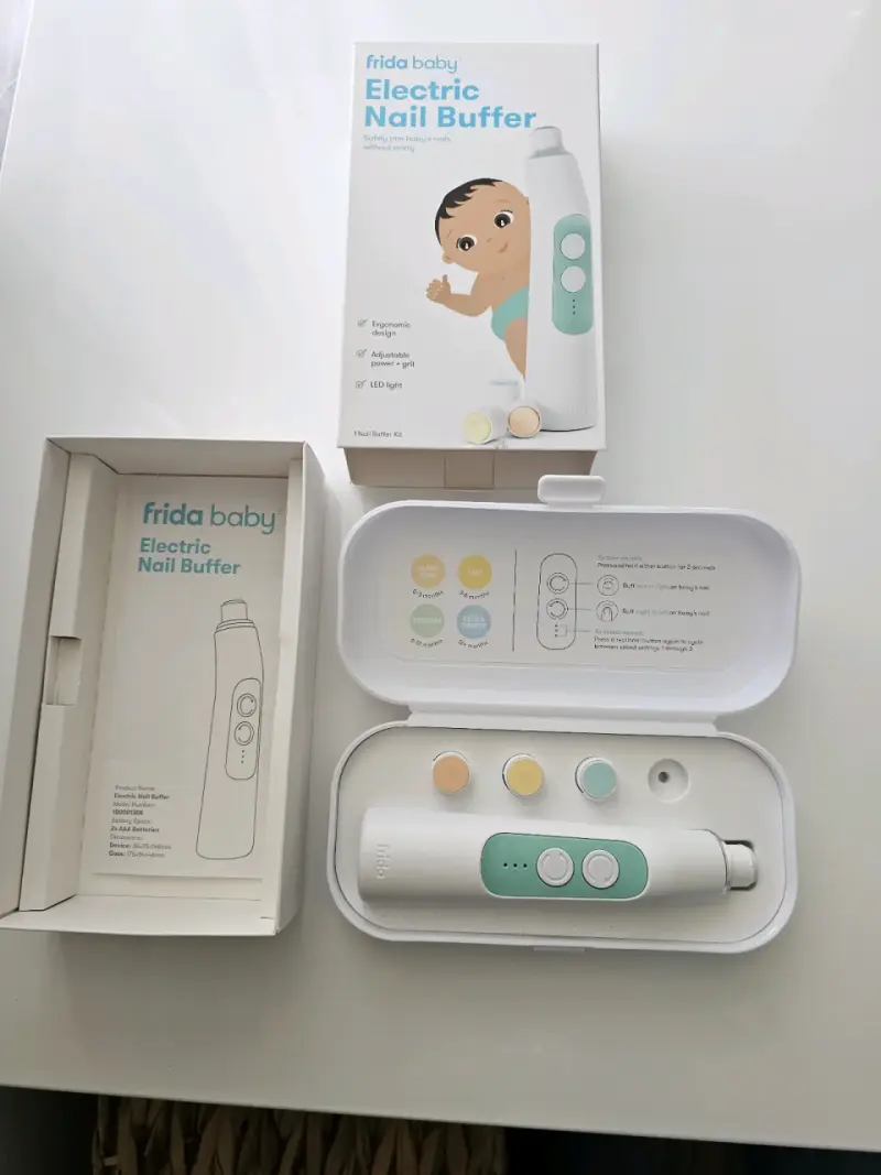 Corta Uñas bebe Frida Baby con Luz LED - 1