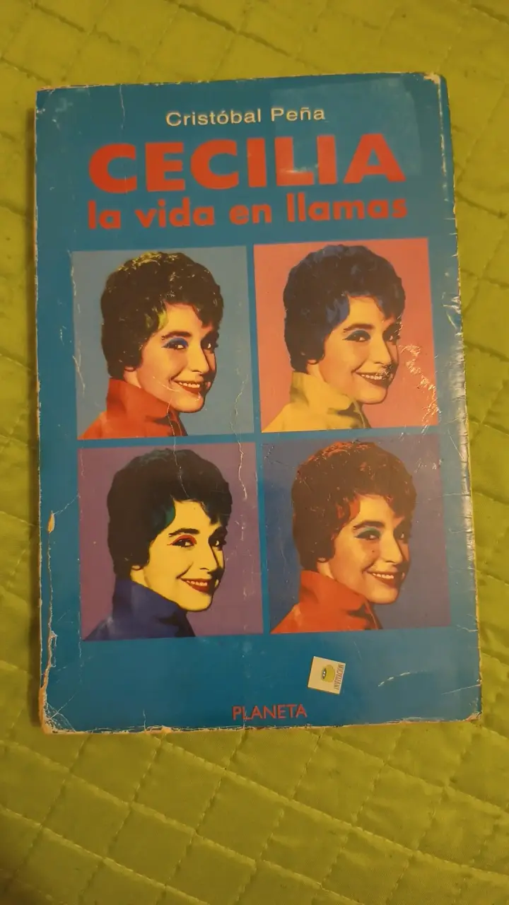 Libro 'Cecilia, La Vida en Llamas'