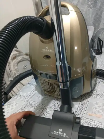 Aspiradora Ursus Trotter Silent Power Tech 1600W - miniatura 4