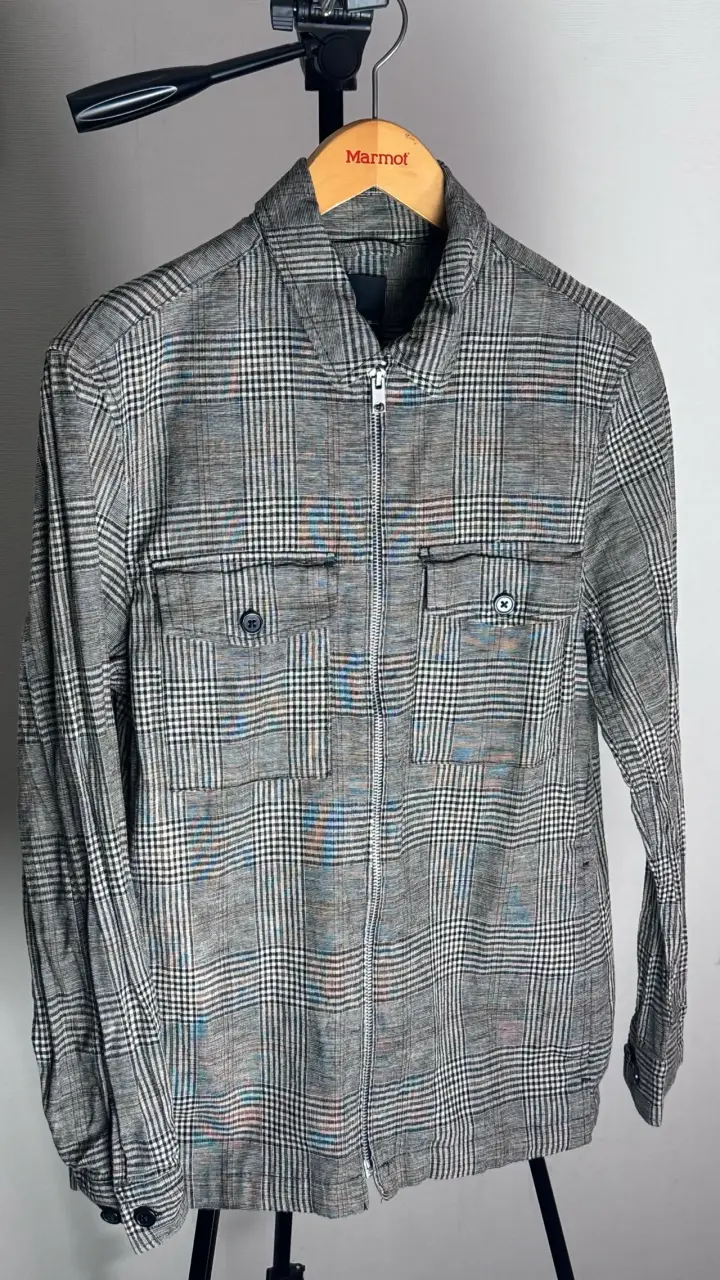 Chaqueta de cuadros gris con cierre frontal - 1