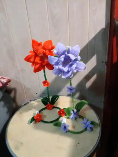 Ramos de flores artificiales decorativos - miniatura 1