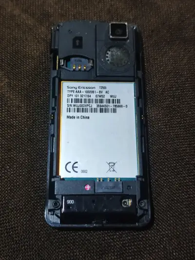 Sony Ericsson T250i - miniatura 3
