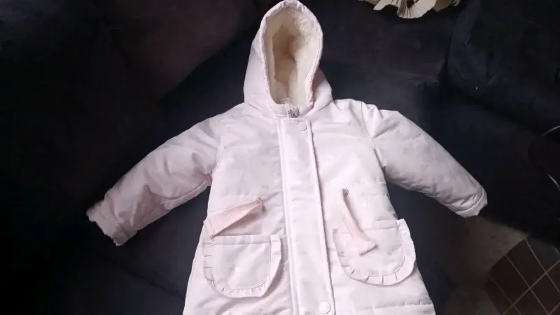 Abrigo de invierno para niña con capucha - 1