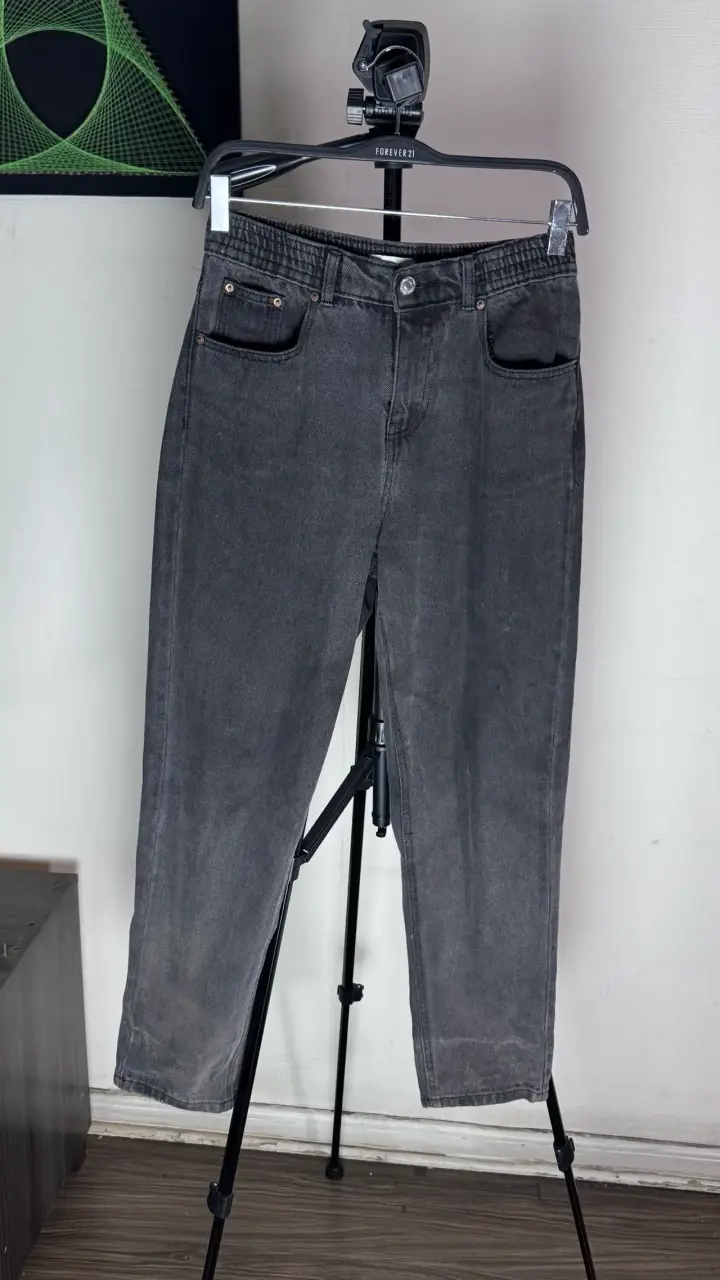 Jeans gris oscuro Forever 21 para mujer