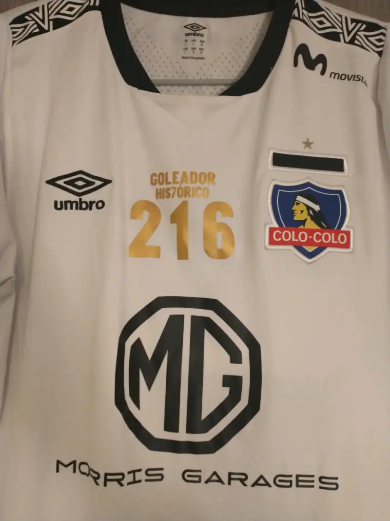 Camiseta Colo-Colo Umbro edición especial 216 - 2