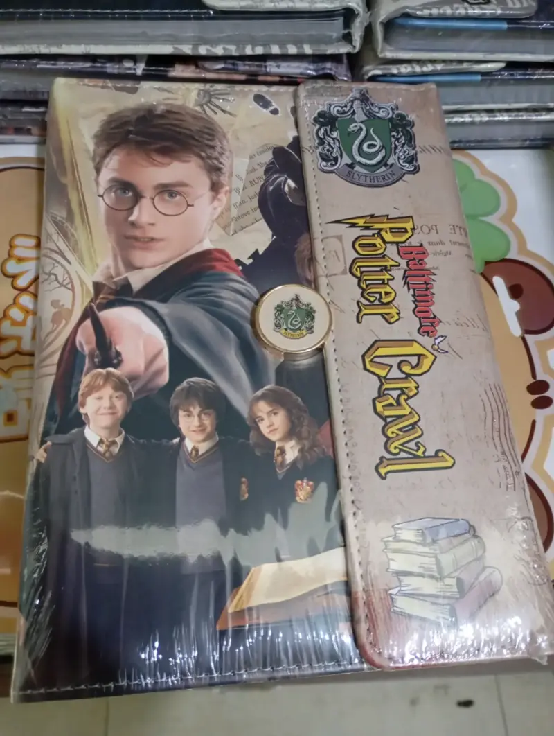Cuaderno Harry Potter con diseño de casas - 1