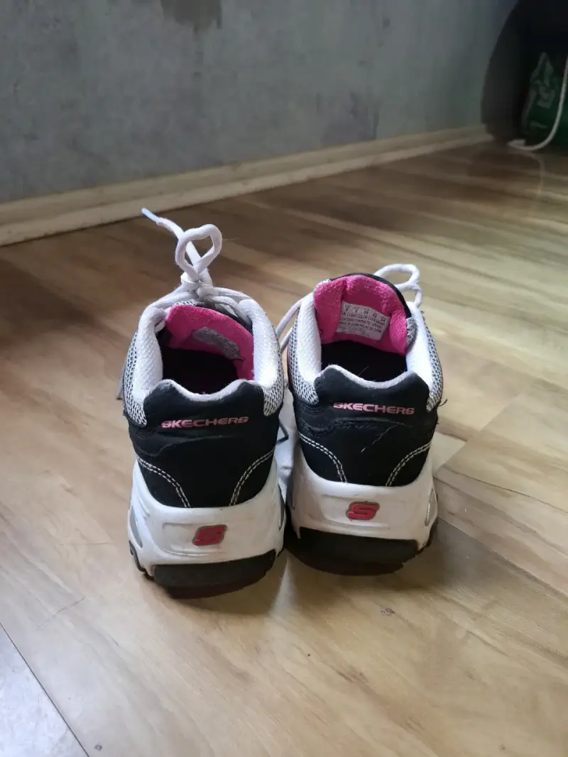 Zapatillas deportivas Skechers negras y rosadas para mujer - 3