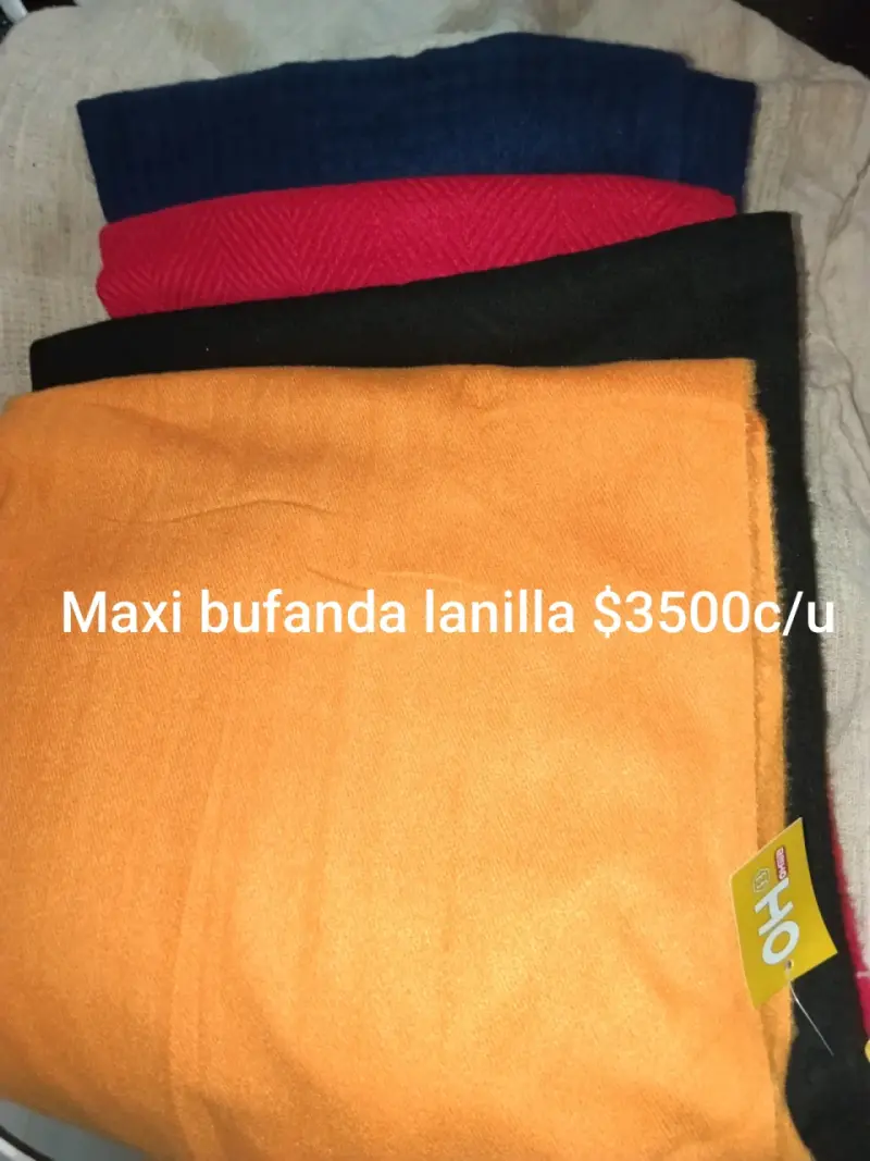Bufanda de lanilla en varios colores - 1