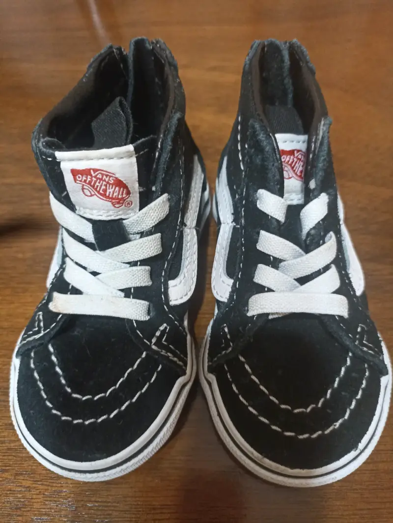 Zapatillas negras Vans para bebé