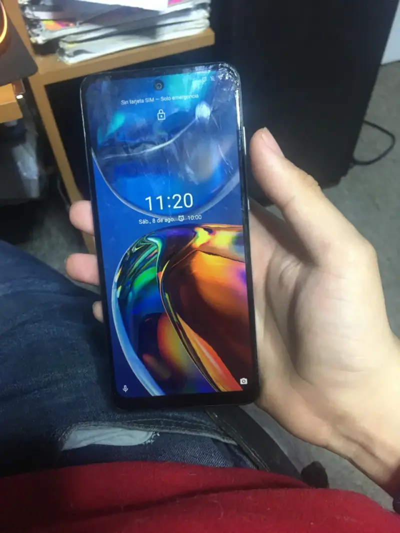 Motorola E32 detalle - 1