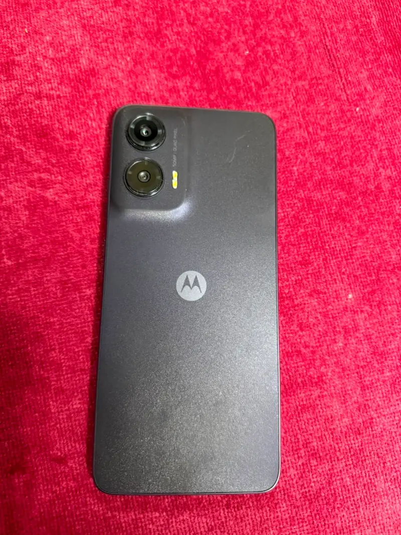 Smartphone Motorola Moto G35 5G 4GB RAM - 1