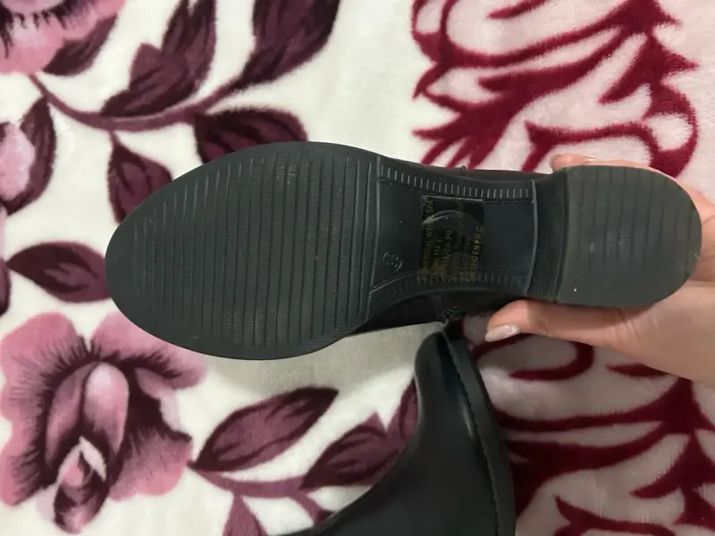 Botines Negros con taco marca Weide - 3