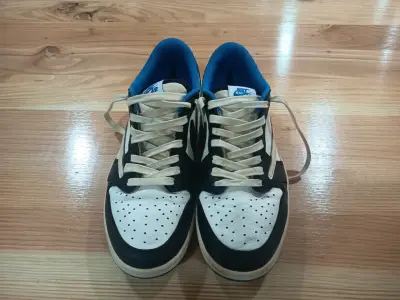 Air Jordan 1 Low Fragment x Travis Scott - miniatura 3