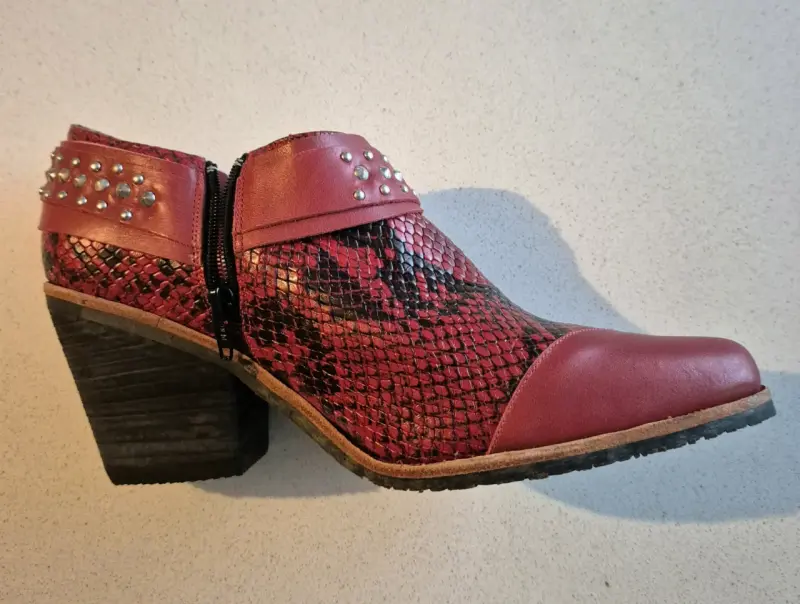 Botines 100% cuero Nuevos - 2