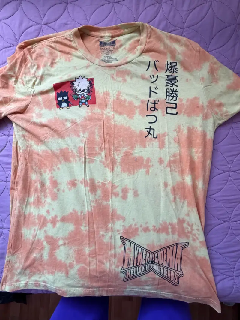 Polera tie-dye My Hero Academia x Hello Kitty - 1