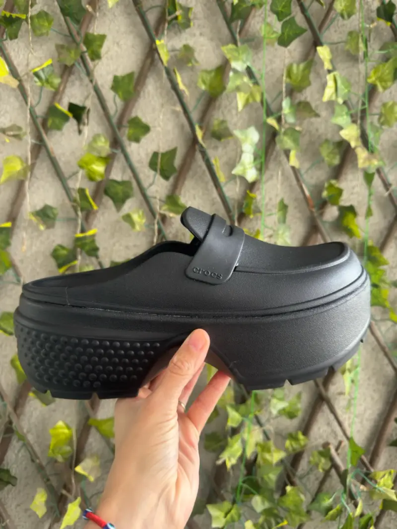 Zuecos negros Crocs con plataforma - 3