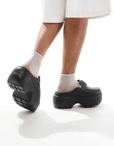 Zuecos negros Crocs con plataforma - 6