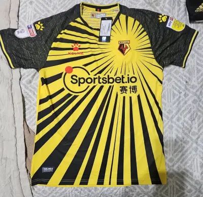 Camiseta de fútbol Watford FC amarilla y negra - miniatura 1