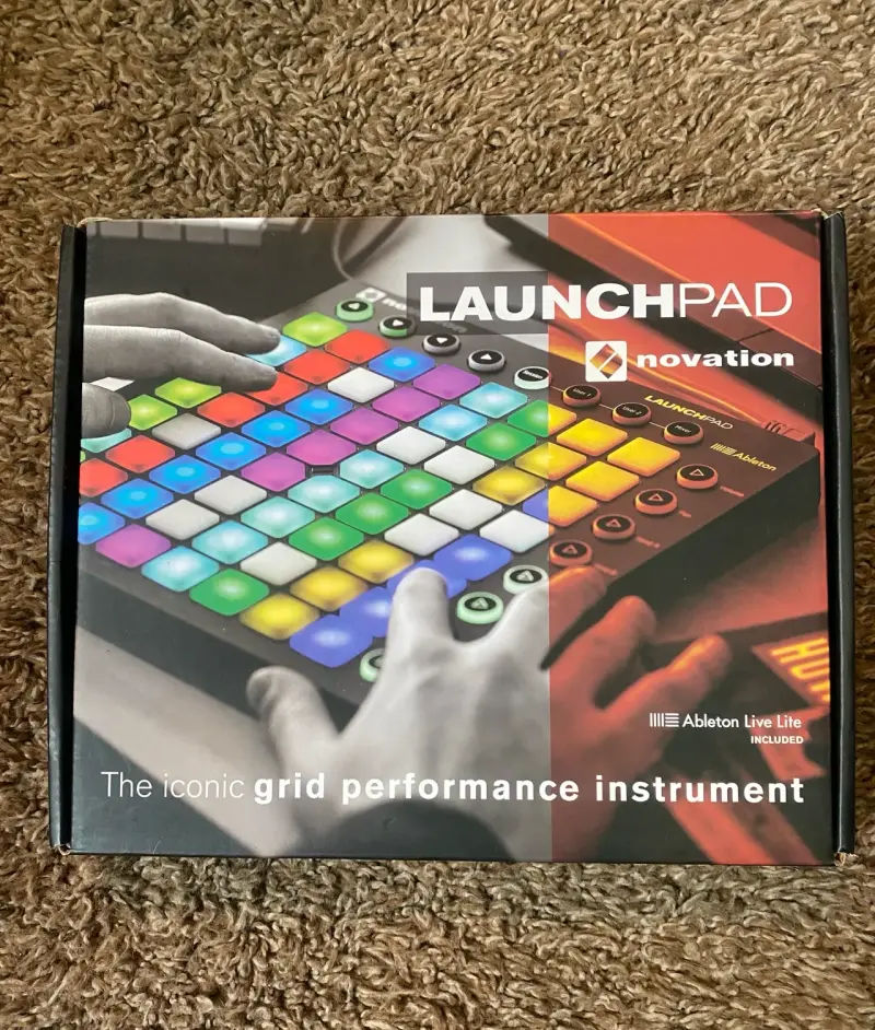 Controlador MIDI Novation Launchpad con Ableton Live Lite - 1