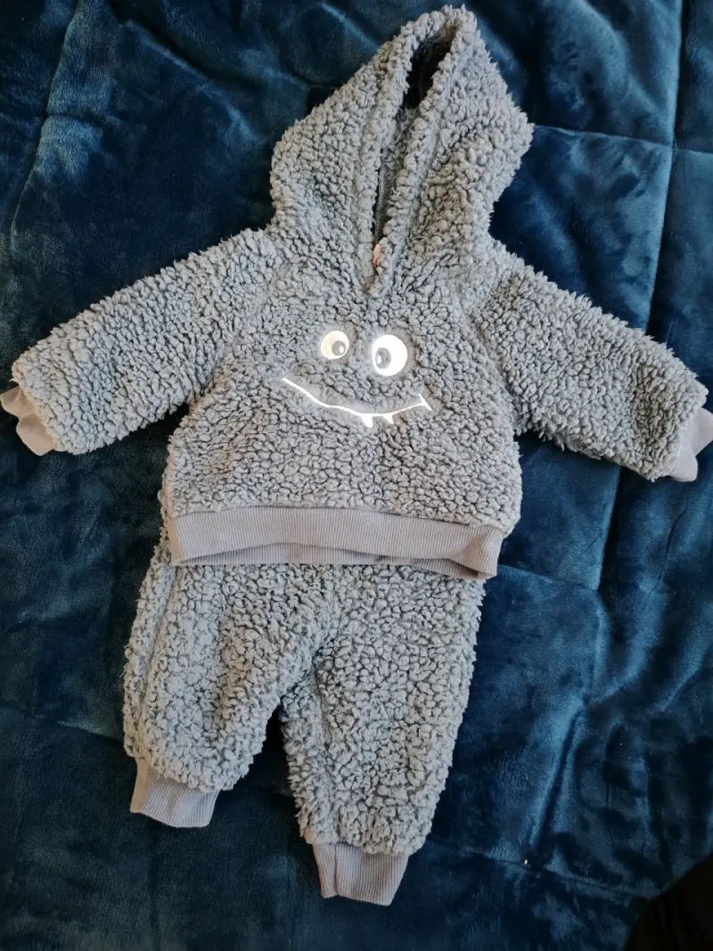 Conjunto de bebé polar con capucha