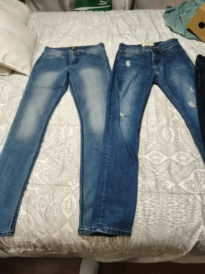 Jeans de mezclilla para hombre en varios tonos - 1