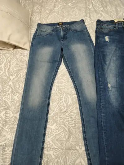 Jeans de mezclilla para hombre en varios tonos - miniatura 4
