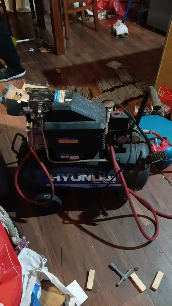 Compresor de aire Hyundai 50 litros usado