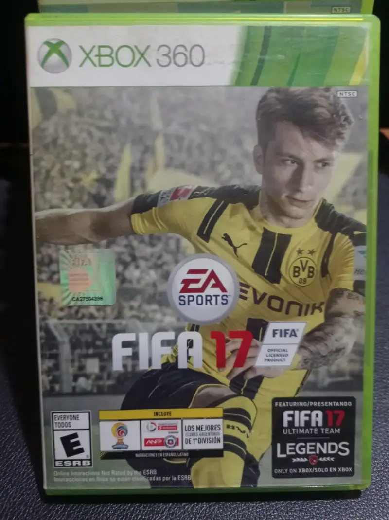 Juego FIFA 17 para Xbox 360 en buen estado