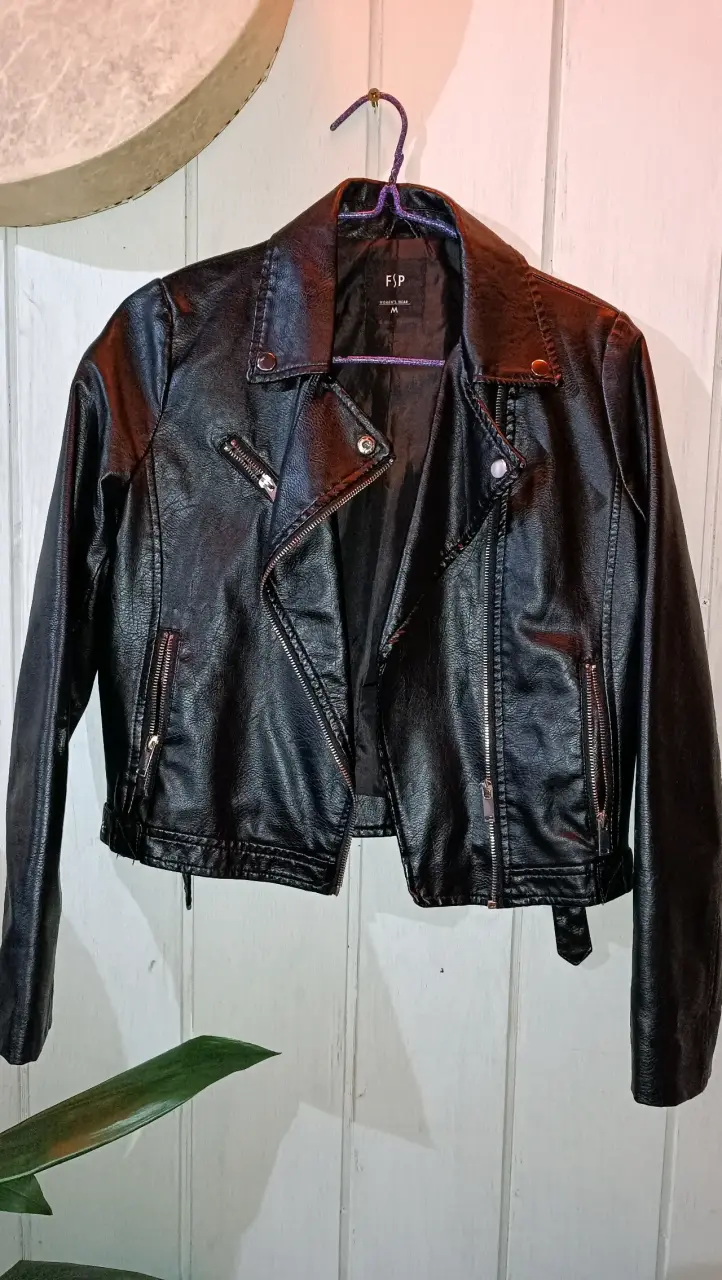 Chaqueta de cuero sintético negra FSP - 2
